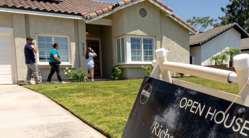 April home sales disappoint as higher mortgage rates weigh on buyers